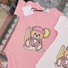 Pagliaccetti per bambini Un pezzo Bambini Neonato Classico Lettera Orso Stampa Moda Ragazzi Ragazza Carino Top Tuta Bambino Set marchio di lusso Bambino Comodo Triangolo 5258 #