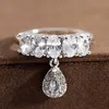 Bandringar Fashion Luxury White Zircon Crystal Engagement Rings Classic Wedding Rings for Women Elegant Rings Smyckesgåvor