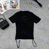 مثير رسالة جوفاء تي شيرت المرأة قصيرة الأكمام محبوك قمم الصيف جديد حزام تيز ملابس السيدات
