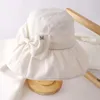 Berretti Panama French Soft M Logo Bow Bucket Hat Ladies Foldable Streetwear Sun Cap Sun Protection Protezione dai raggi UV Beach Chapeau