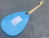 Guitare électrique à 6 cordes en forme de goutte de larme Pièces chromées SSS Pickup Solid Blue Color Touche en palissandre et incrustation de points Manche en érable