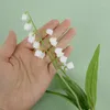 Dekoracyjne kwiaty 6pcs Pearl Bell Orchid Artificial Bellflower Lily Valley Flower Plastikowe bukiet weselny wystrój