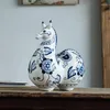 vase vases chinese style青と白の手描きのセラミック馬の飾りクラフトリビングルームテレビキャビネットホームデコレーション