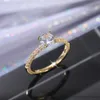 Ringas de banda A aliança de casamento eternity anéis femininos redondos de luxo anéis