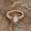 Bandringar Rose Gold Silver Color Liten Moon Ring White Fire Ring Rainbow Oval Stone Engagement Rings for Women Wedding Bands smycken