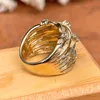 حلقات الفرقة Hyperbole خاتم عريض للنساء Gold Color Luxury Twist Design Rings Cocktail Rings Fashion Female Party Jewelry