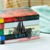 Decorative Objects Figurines Thriller Devil's Hand Bookmarks Witch Hand Book mark Art Figurines Room Ornament Horror Halloween Decor Gifts For Kids Friend 230515