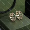 Kuşkusuz Çift G Horseshoe Studs Gold Hoop Küpe Mektubu Çalma Mühür Kulak Damarları