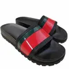 Taglia 36-48 designer pantofole per uomini donne vetrini floreali piattaforma sandali sandali di gomma vetrini muli inframmini flops scarpe da spiaggia moca