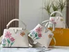 Donna Capucines Borsa a tracolla BB x YK 3D Fiori colorati e piante farfalla Borsa BB Luxurys Manico superiore Borse a tracolla Moschettone Tracolla rimovibile M51756 M51755