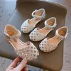 Sandalen Frühling Herbst Mädchen Schuhe Hohl Outs Sandalen Perle Riemen Prinzessin Schuhe Tanzschuhe für Baby Kind Splitter Hochzeit 230515