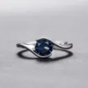 Bandringe, schlichtes und elegantes Design, kubische Damenringe, Solitär, blau, ausgefallener Brautschmuck, Hochzeit, Modeschmuck