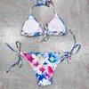 Bikini a lettera colorata per donna Costume da bagno alla moda con motivo alla moda Costume da bagno estivo da spiaggia con lacci