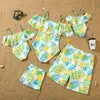 Familjsmatchande kläder ananas baddräkter Ruffled Mother Daughter Swimwear Mommy and Me kläder Father Son Swim Shorts 230512