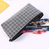 Grande capacité stockage stylo étui toile Plaid forme crayon Portable étudiant école bureau papeterie Kawaii