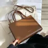 Borse da sera 2023 Spalla coreana di grande capacità per le donne Borse eleganti in pelle PU vintage Elegante borsa a tracolla femminile