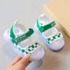 소년 Led Summer Kids Fashion Light Flats 유아 아기 소녀 샌들 유아 캐주얼 해변 어린이 신발 야외 230515