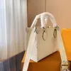 2023 Дизайнерская сумка Four Seasons Crossbody Сумка для покупок Модный женский кошелек Женская сумка через плечо Высококачественная натуральная кожа Большой емкости