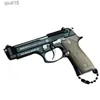 Gun Toys 1 3 Högkvalitativ metallmodell Beretta 92F Keychain Toy Gun Miniature Alloy Pistol Collection Toy Gift Pendant T230515