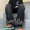 남자 청바지하라 주쿠 불꽃 자수화물 바지 y2k 스트리트웨어 남성 패션 의류 직선 트렌드 바지