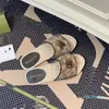 2023 New Flat Slippers 여성 편지 자수 슬리퍼 로프 바닥 외국 무역 피셔 맨 신발 높은 버전