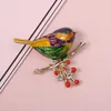 Spilla per uccelli in lega di design semplice che gocciola olio Personalità della moda Corpetto animale Uomo Donna Pin Abbigliamento Gioielli Regalo