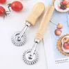 Manche en bois Acier Inoxydable Pizza Robuste Roue Cutter Couteau À Pizza Cuisine Outils Coupe Pizza Outils Cuisine Accessoire Outil LX5601