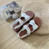 Projektantki Sandały Kobiety moda luksusowe kanał Slajdy płaskie skórzane sandały Kobiety Summer Essential Beach Home i Street Sandals Sandały