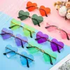 Lunettes de soleil en métal à la mode rose Hippie sans monture coeur en forme de coeur lunettes de soleil fête Cosplay accessoire de déguisement