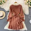 Casual Kleider Herbst 2023 Koreanische Chic Elegante Oansatz Kleid Frauen Dünne Taille Büro Arbeit Rüschen Dame Vintage OL