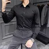 Casual shirts voor heren Spring Solid Color Long Sleeve Herenhirt Koreaanse versie Slim Fit Chic Fashion Blouses Polo Neck Male kleding Business Pak 230516