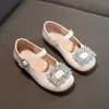 Sandals Sepatu anak perempuan Mary Janes musim semi mewah kulit paten sepatu putri pernikahan lembut 26 36 panas untuk 230516