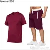 Atacado Summer Mens Tracksuits de duas peças Camisetas esportivas e lazer e roupas de treinamento masculinas