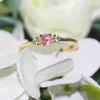 Pierścienie zespołowe Zhouyang Slim Wedding Dainty Pierścienie dla kobiet Delikatne sześcienne jasne kolory propozycja palec palec biżuteria mody R872