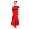 Vêtements de scène Épaule inclinée Garniture Lotus Robe Flamenco Rouge Valse Espagnole Danse Lisse Pour Les Soirées Dansantes Costume Femme