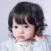 ヘアアクセサリーrambut palsu perempuan untuk anak anak hiasan kepala bayi imut keriting pendek poni miring buatan topi penuh tutup 230516