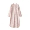 Kvinnors sömnkläder 2023 Spring Female Casual Plaid Nightgown Ladies Top-End Cotton Sleep Dress Women Lång ärm Turn-up Collar Sleepshirts