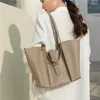 Evening Bags Selling Genuine Leather Shoulder Bag For Women High Quality Ladies OL Handbags Female Large Casual Totes Computer Brown