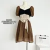 Lässige Kleider Vintage Elegantes braunes Kleid Sommer Süßes Hepburn-Stil Minikleid Lässiges Partykleid mit Puffärmeln Koreanische Mode 230515