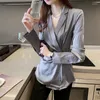 Kvinnor BLOUSES Fashion Shirt Women Spring Summer Coat Top 2023 Suit Collar Chiffon V-ringning Långärmad skjortor Gray Red Female