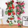 Dekorativa blommor Silk Rose Flower Artificial Plant Vine Wedding Decoration Hem Rum Hanging Wall Decor Garden Diy Garland Fake Plastic Plastic