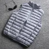 Heren Down Coat Vest Duck Puffer Ultra dunne jas Men Mouwloze korte plus size vesten K-0906 KJ4049