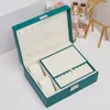 Cajas de joyería Caja de joyería de doble capa Organizador de pernos negros Collar de anillo grande Estuche de maquillaje Caja de joyería de cuero de PU con cerradura para mujeres 230515