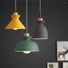 Pendantlampor Macaron Art Suspension armatur färgad LED Oak Aluminium Luster Hanging Home Interior Chandeliers For Tak Light 19 25