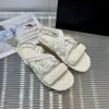 Designersandaler Dam Sandaler Blad Sandal Hampa Rep Vävd Sandal Flätade Slides Plattform Tofflor Metall Tofflor Kristall Kalv Läder Sandaler Strand Platta Skor