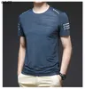 Mäns T-shirts Ice Silk T-shirt 2023 Sommarn New Men's Fast Drying Clothes Men's Outdoor Sports Fitness Kort ärm Crew Neck T-Shirt Men's Fashion L230515