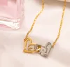 Mujeres famosas Diseño Geometría Corazón Collares pendientes Nunca se desvanecen Alta calidad 18K Chapado en oro con incrustaciones de cristal Collar de acero inoxidable Chica de moda Cadena clavicular