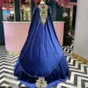 고급스러운 왕실 블루 모로 칸 이브닝 드레스 카프탄 슬리브 케이프 로브 데 마리지와 함께 무슬림 하이 넥 거북 무도회 드레스