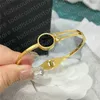 Nowy styl Bracelets Kobiety Projektant Boletka Faux skóra 18K Gold Stated Stael Stal Mankiet Mankiet Modny Akcesoria S070 5S1