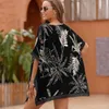 Chemisiers pour femmes Black Coconut Tree Print Maillots de bain de plage pour femmes Bikini Cover Up V-Neck Wide Loose Bottom Sunscreen Shirt Personnalisé